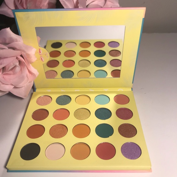 OKALAN PARADISE EYE SHADOWS PALETTE - Picture 7 of 7